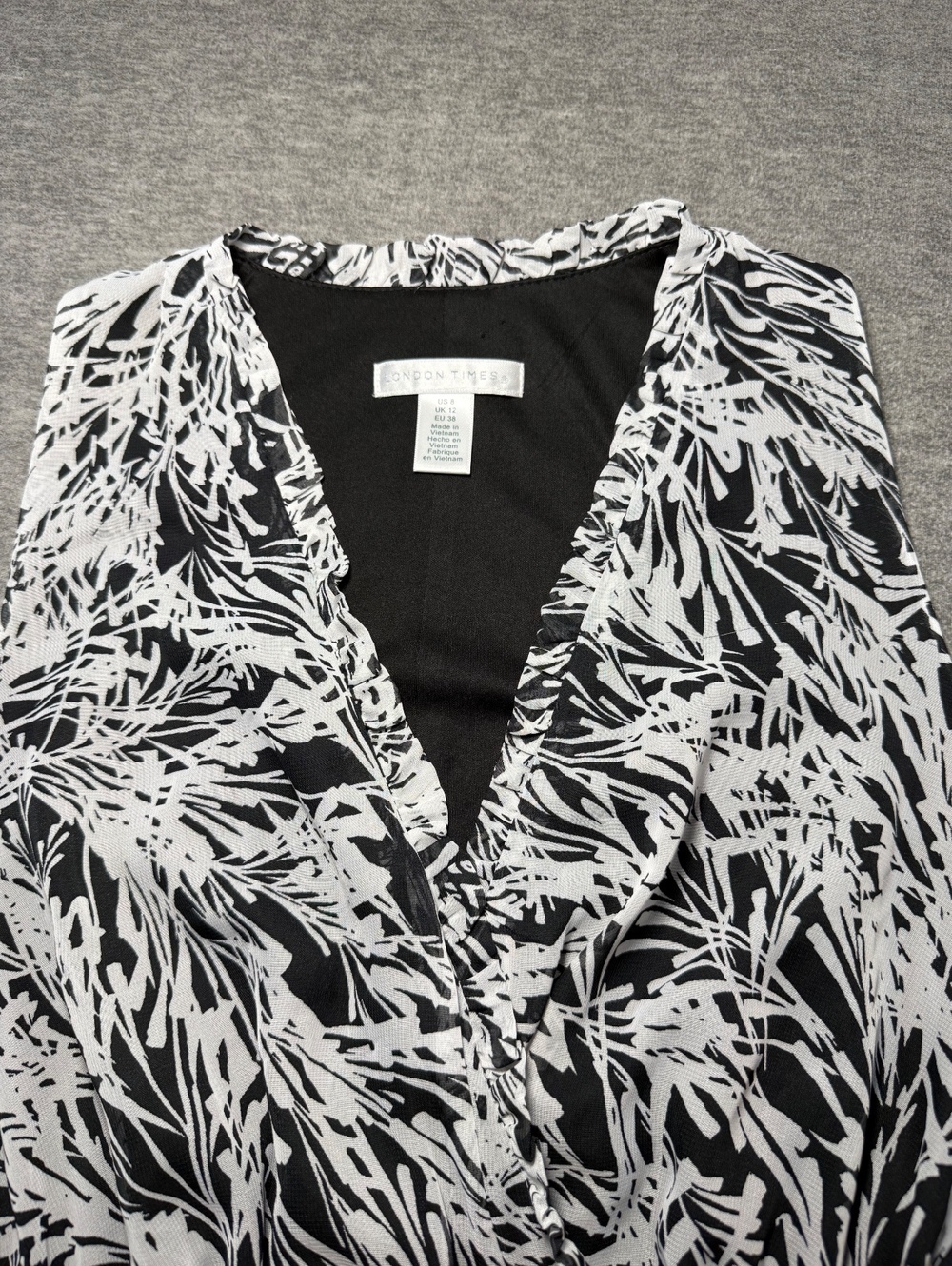 London Times Womens Size 8 Black White Tropical Print Sleeveless Maxi Dress - Picture 5 of 13